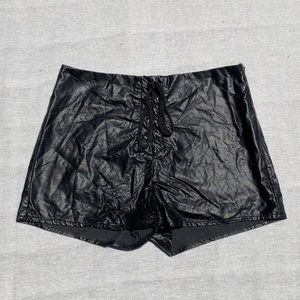 ✨Black Faux Leather Shorts!